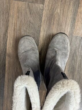 Columbia Gray Faux-Shearling Lined Slip-On Snow Boot